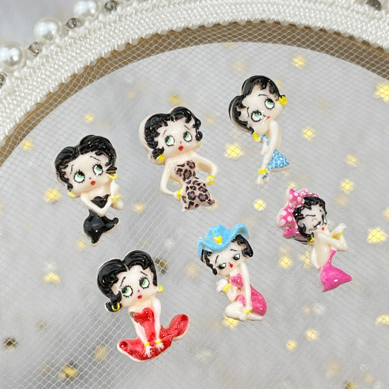 100pcs Cartoon Betty Nail Art  - đánh giá và giá Resin Art Diy