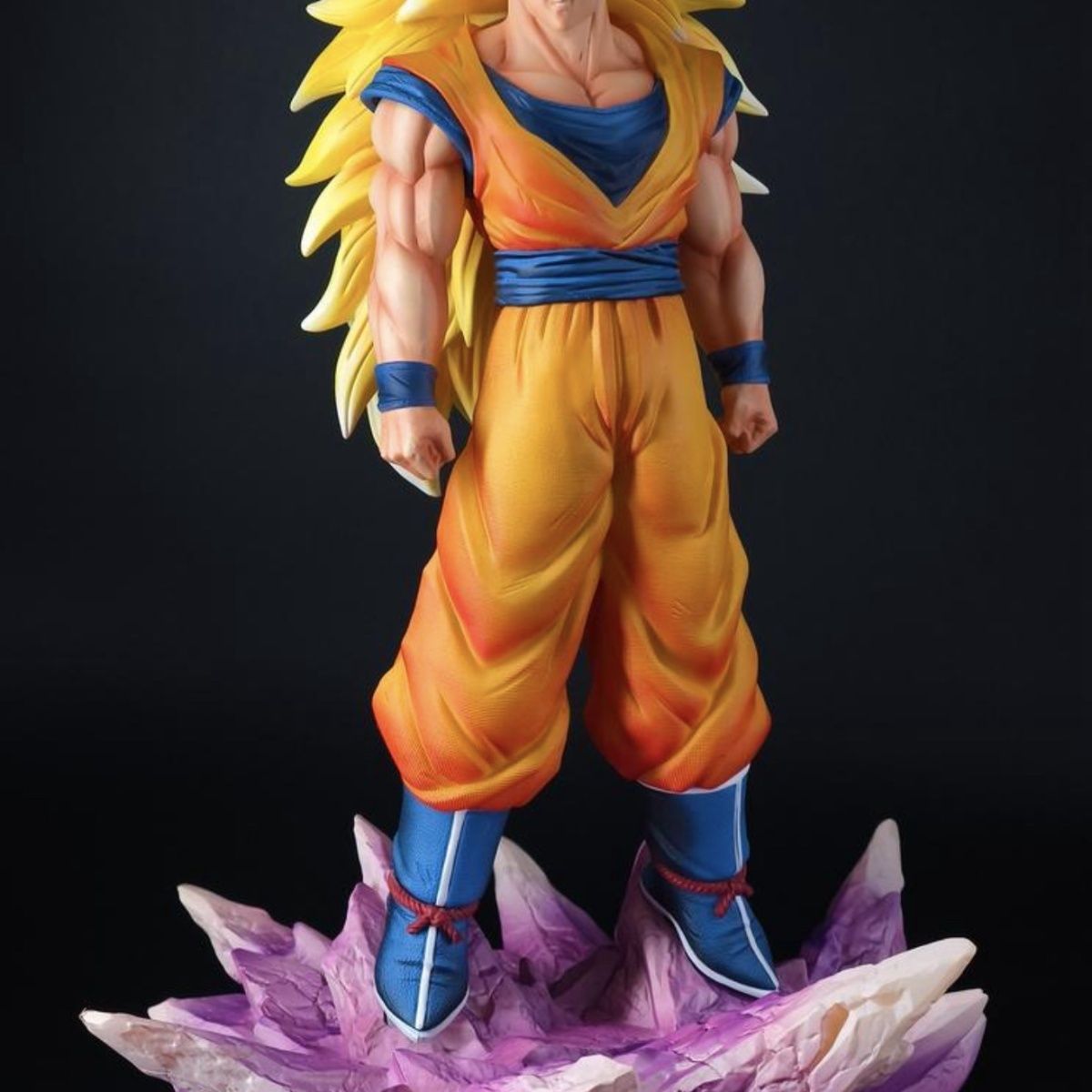 Juann Dragon Ball Z Super Saiy - đánh giá và giá Resin Art Goku